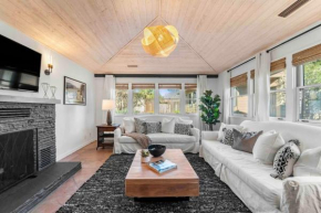 Upscale Uptown retreat home with HotTub and Views
